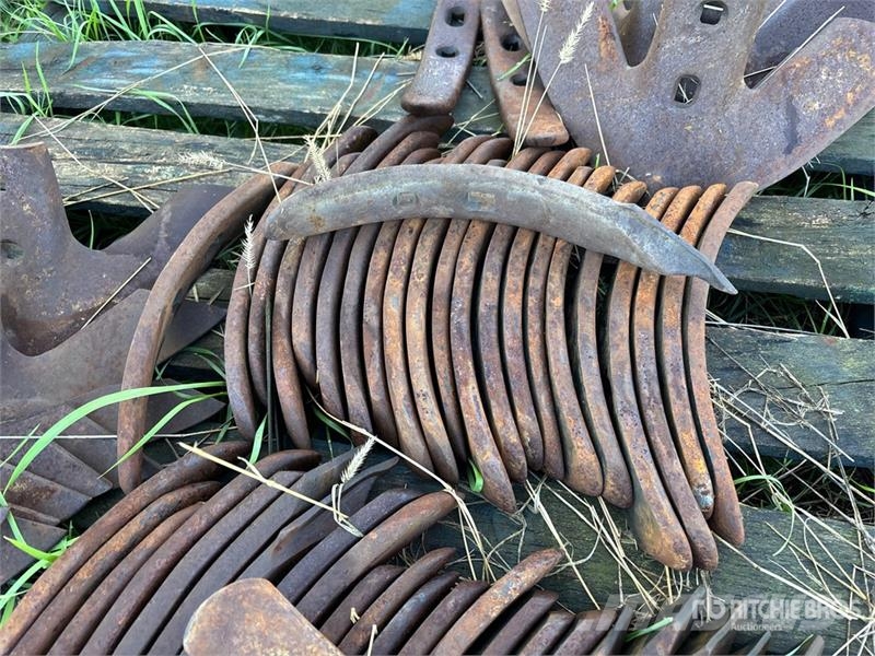 Quantity of Cultivator Sweeps Andre komponenter