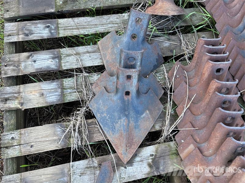 Quantity of Cultivator Sweeps Andre komponenter