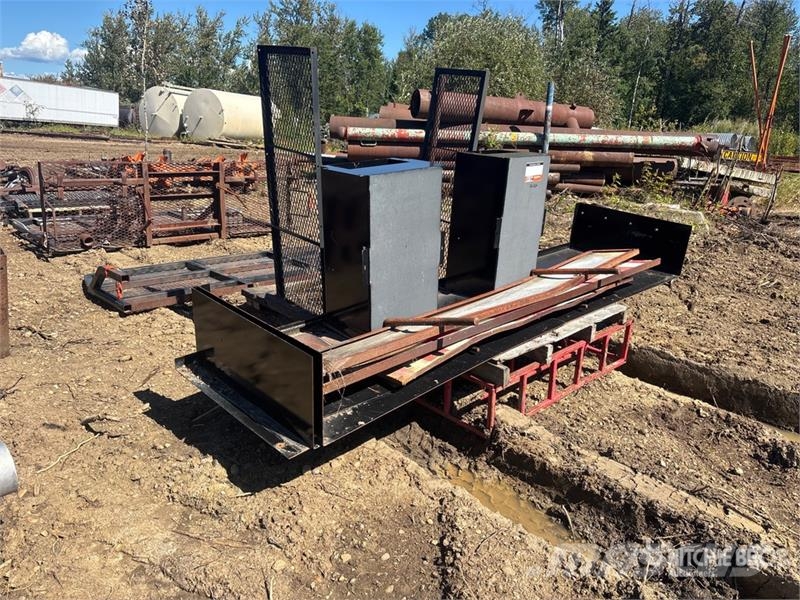 Quantity of Custom Built Fenders and Boxes Drugi deli