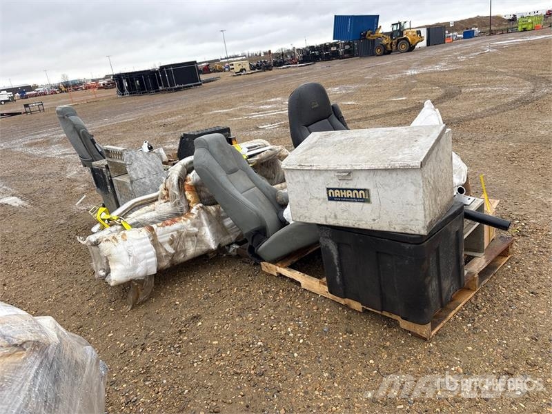 Quantity of Deer Guards Bumper معدات النقل - غير ذلك