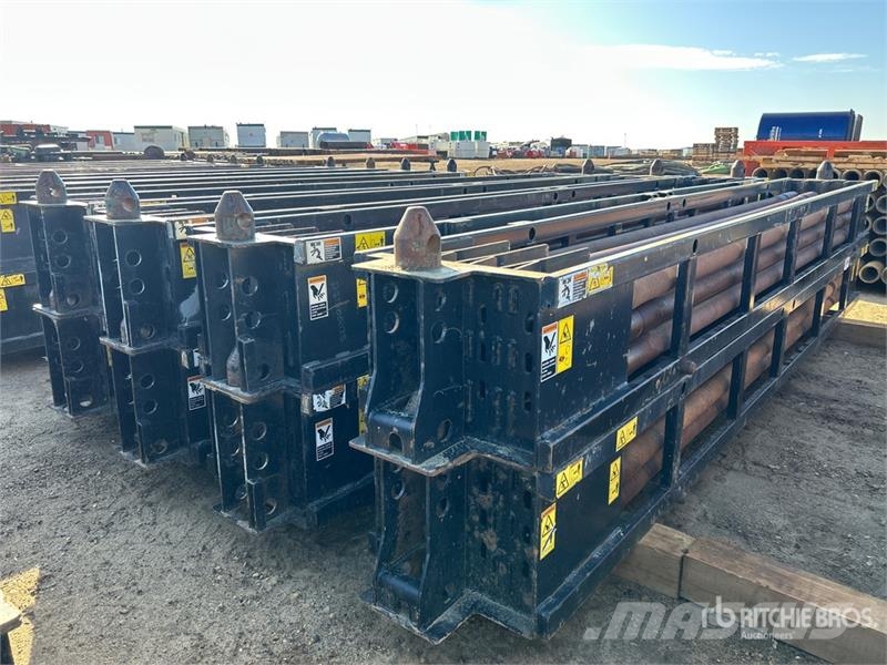 Quantity of Ditch Witch AT100 Drill Pipe Компоненты строительной техники