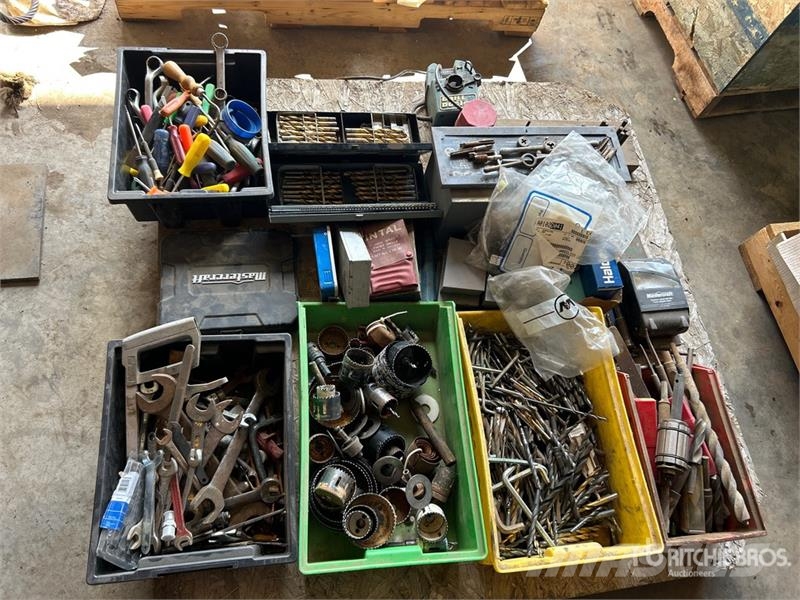  Quantity of Drill Bits, Hole Saw & Hand Tools Drugi deli