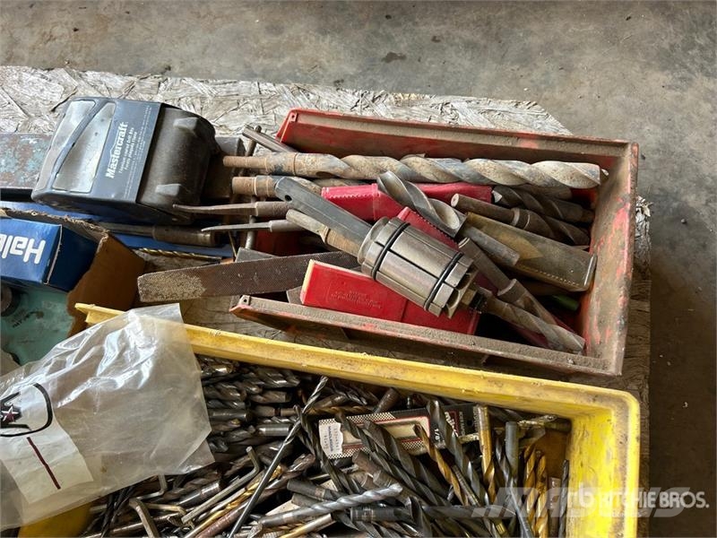  Quantity of Drill Bits, Hole Saw & Hand Tools Drugi deli