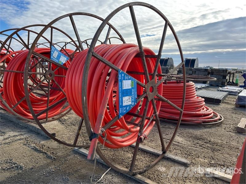 Quantity of Dura-Line 2-inch Smooth-Wall HDPE Cond Sonstige Baumaschinen