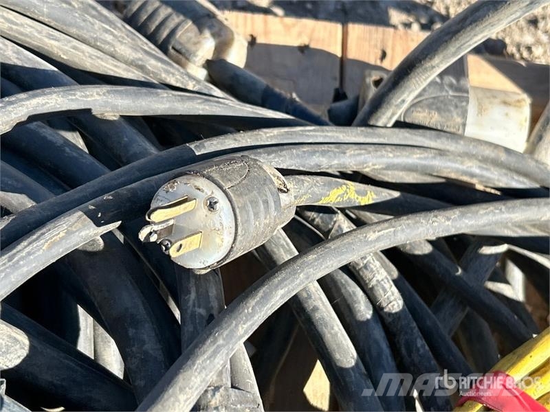  Quantity of Electrical Cords مكونات أخرى
