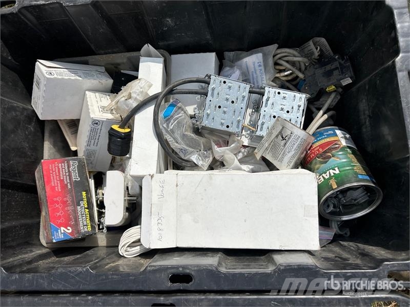 Quantity of Electrical box, Clips & Thermostat Drugi deli