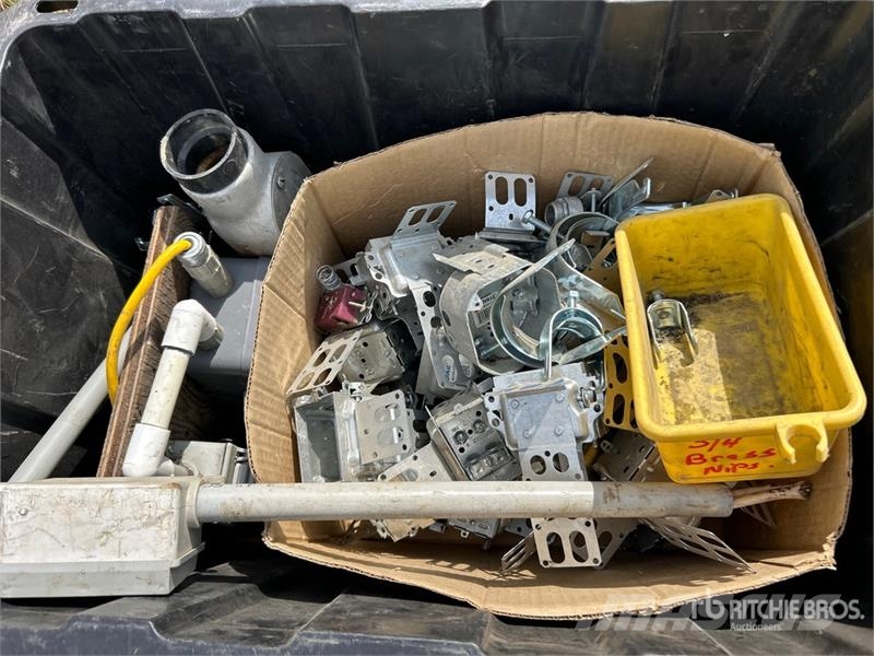 Quantity of Electrical box, Clips & Thermostat Drugi deli