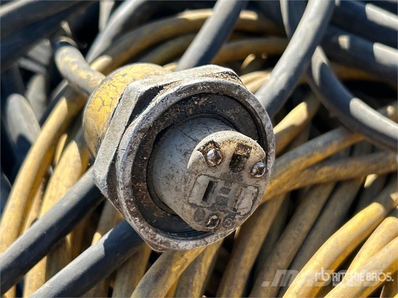  Quantity of Electrical Cords مكونات أخرى