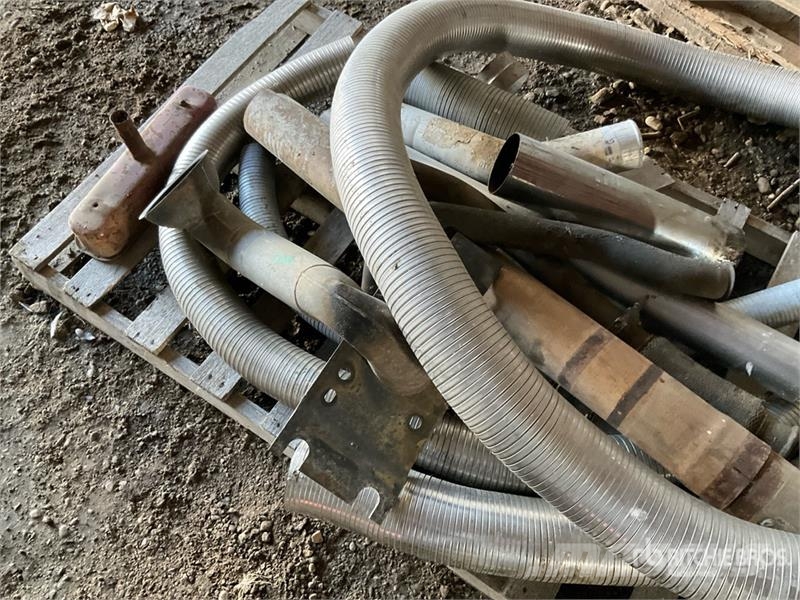 Quantity of Exhaust Flex Pipe Andre komponenter