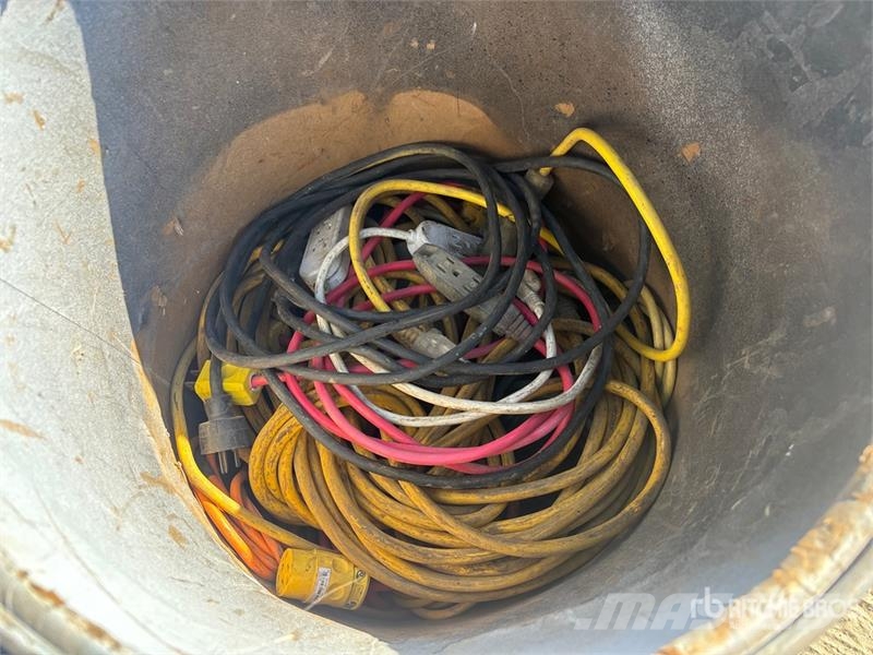 Quantity of Extension Cord Kiti naudoti statybos komponentai