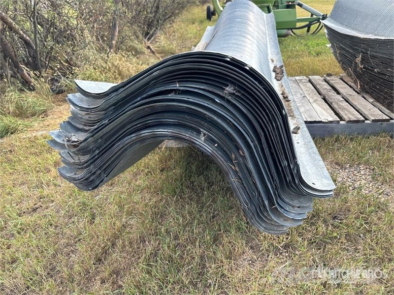 Quantity of Fairford Quonset Panels Drugi deli
