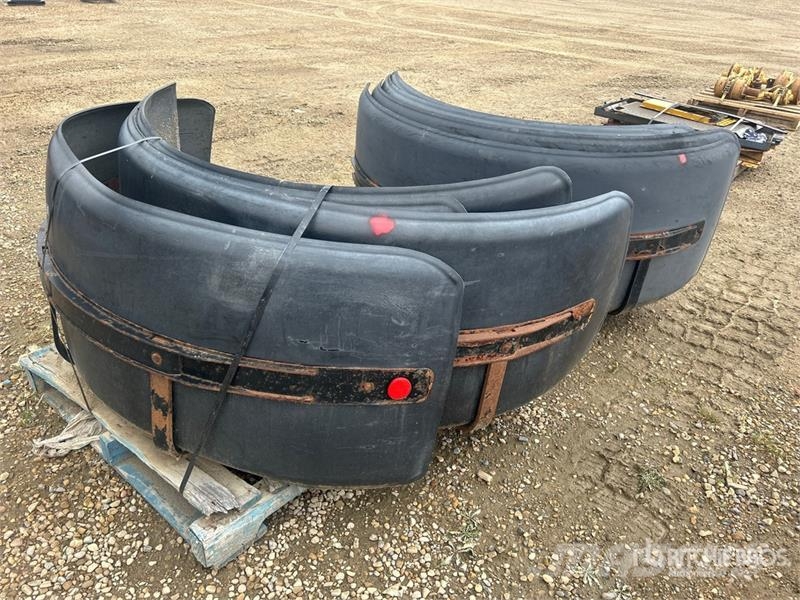 Quantity of Fenders - Fits Motor Grader Ďalšie komponenty
