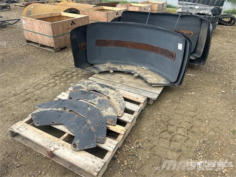 Quantity of Fenders - Fits Motor Grader Ďalšie komponenty
