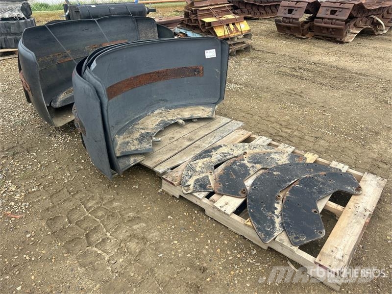 Quantity of Fenders - Fits Motor Grader Ďalšie komponenty