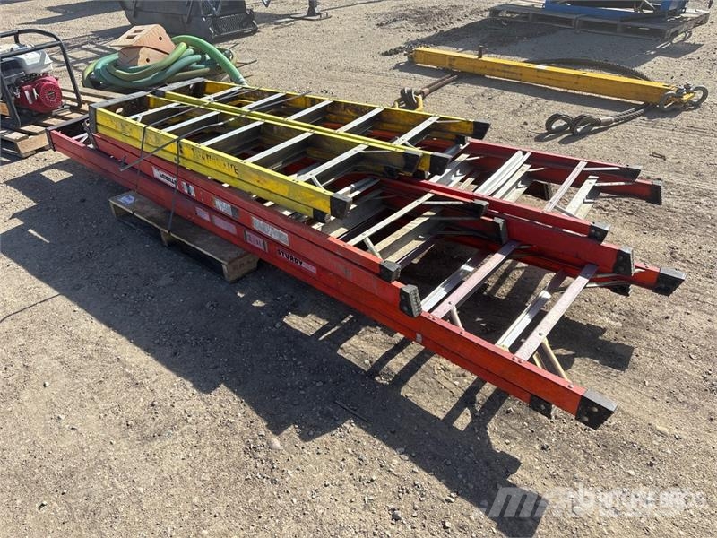  Quantity of Fiberglass Step Ladders Kiti naudoti statybos komponentai
