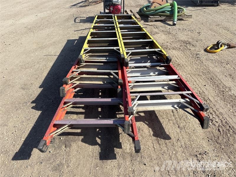  Quantity of Fiberglass Step Ladders Kiti naudoti statybos komponentai