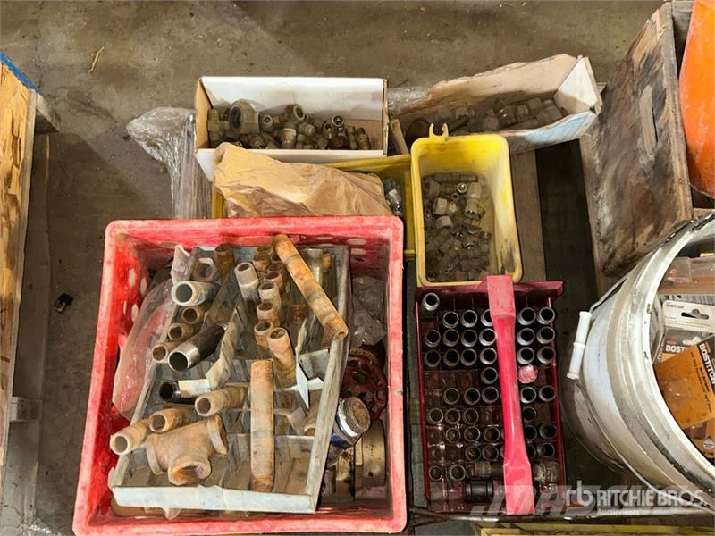 Quantity of Fittings, Valves, Adapters, Threaded P Egyéb alkatrészek