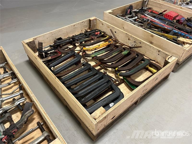  Quantity of Fixed C-Clamps Crane spares & accessories