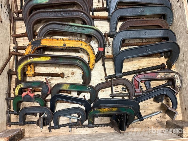  Quantity of Fixed C-Clamps Crane spares & accessories