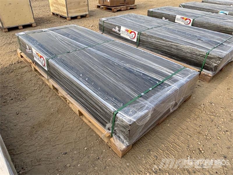 Quantity of FPM 94 in x 41 in Mats (Unused) Sprzęt wiertniczy części zamienne i akcesoria