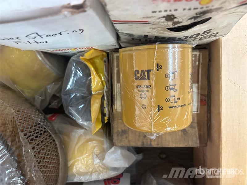  Quantity of Fuel & Oil Filters (Unused) Ďalšie komponenty