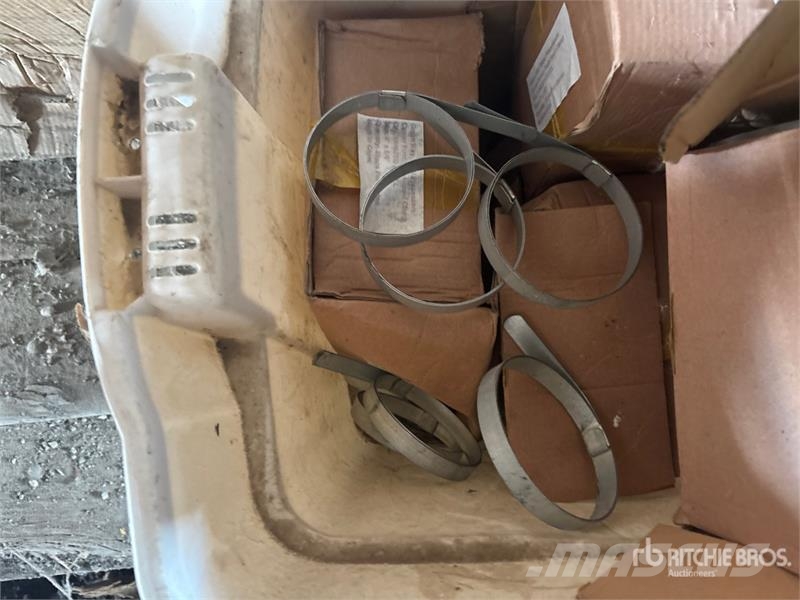 Quantity of Galvanized Steel Center Punch Clamps Ďalšie komponenty