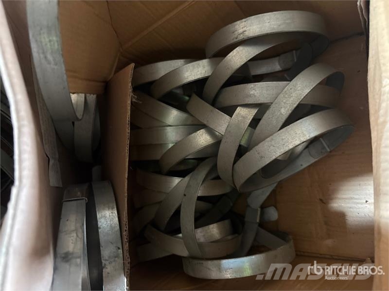 Quantity of Galvanized Steel Center Punch Clamps Ďalšie komponenty