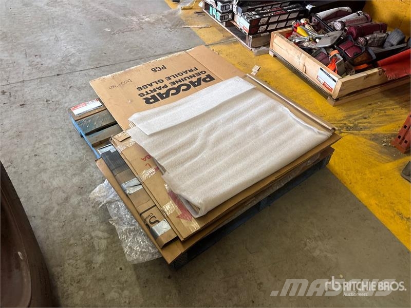 Quantity of Glass Windows (Unused) Transportes - Outros