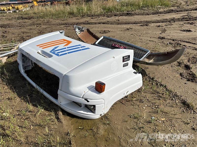 Quantity of GMC C5500 Parts Коммерческий транспорт - Другие