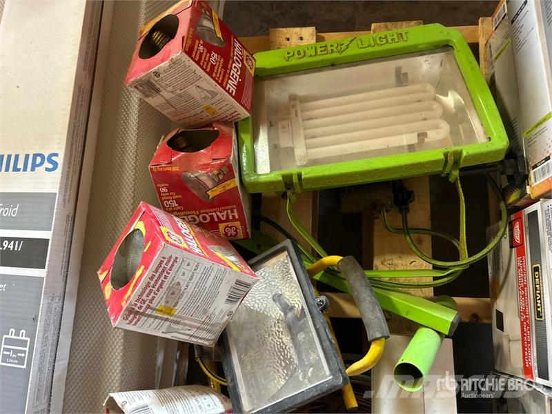 Quantity of Halogen Bulb, Heat Lamp, Led Flood Lig 其他組件