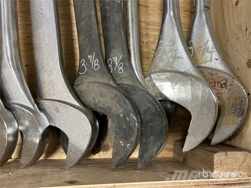 Quantity of Heavy Duty Mechanics Wrenches Drugi deli
