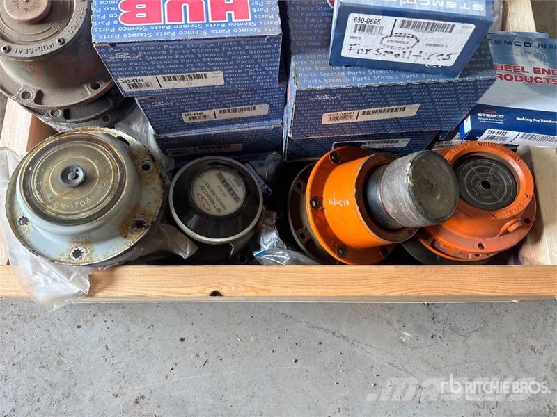  Quantity of Hub Caps & Seals (Unused) Transportes - Outros
