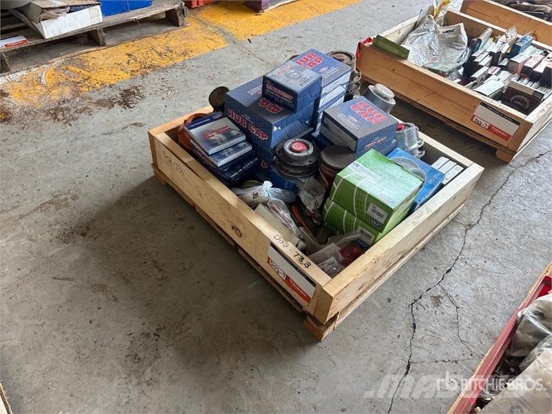  Quantity of Hub Caps & Seals (Unused) Transportes - Outros
