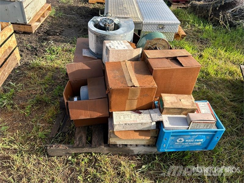  Quantity of HVAC Parts, Blower Motors & Honeywell  Drugi deli