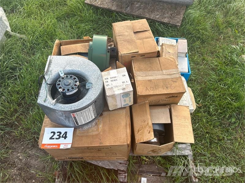  Quantity of HVAC Parts, Blower Motors & Honeywell  Drugi deli