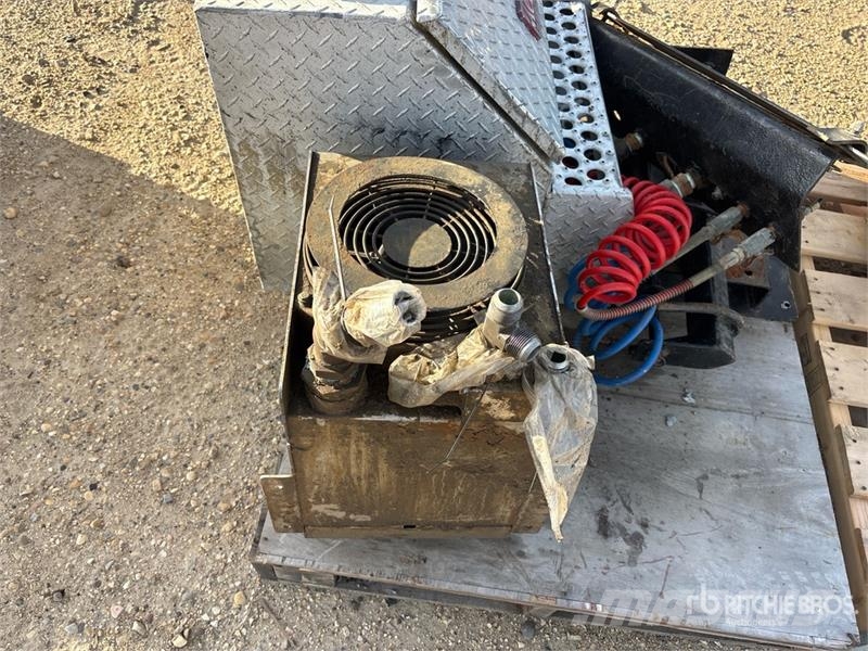  Quantity of Hydraulic Cooler and Parts Drugi deli