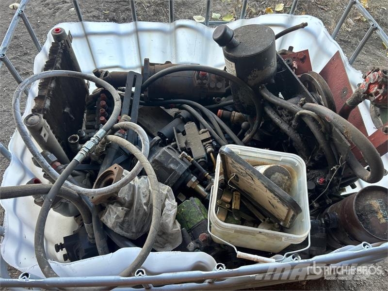 Quantity of Hydraulic Pumps, Hose & Control Valves Andre komponenter