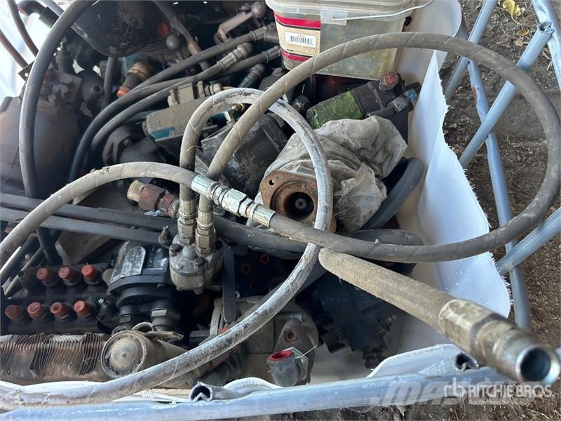 Quantity of Hydraulic Pumps, Hose & Control Valves Andre komponenter