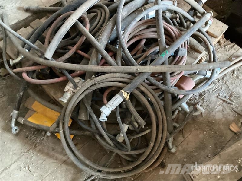 Quantity of Hydraulic Hoses Ďalšie komponenty