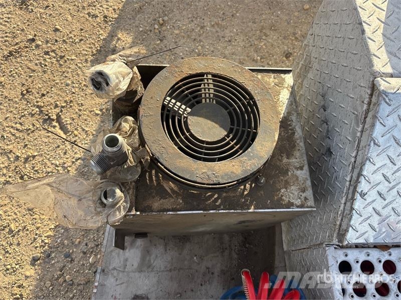  Quantity of Hydraulic Cooler and Parts Drugi deli