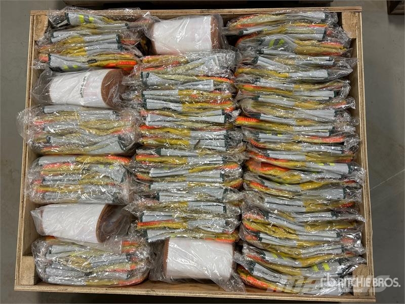 Quantity of Impact & Cut Resistant Work Gloves (Un مكونات أخرى