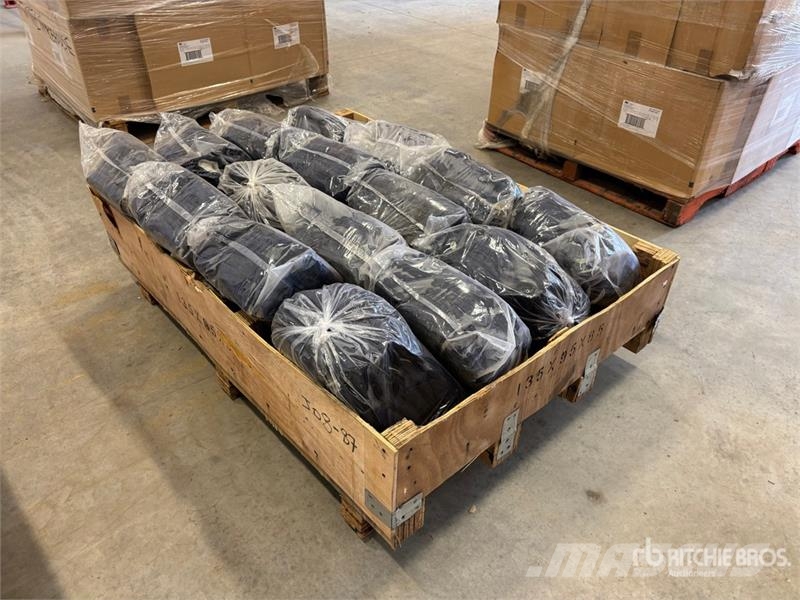 Quantity of Insulated Hard Hat Headliners (Unused) Andre komponenter