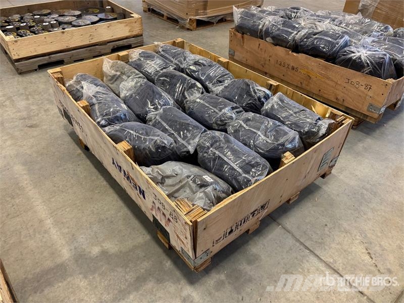 Quantity of Insulated Hard Hat Headliners (Unused) Ostale komponente za građevinarstvo