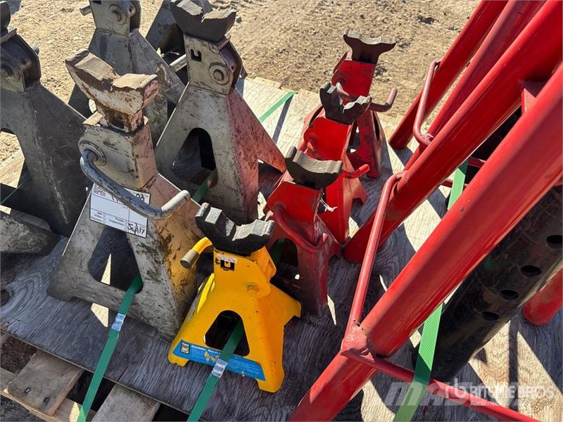 Quantity of Jack Stands Kiti naudoti statybos komponentai