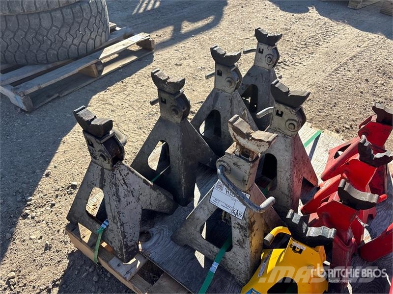 Quantity of Jack Stands Kiti naudoti statybos komponentai
