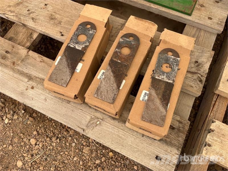 Quantity of John Deere Combine Parts Kiti naudoti statybos komponentai