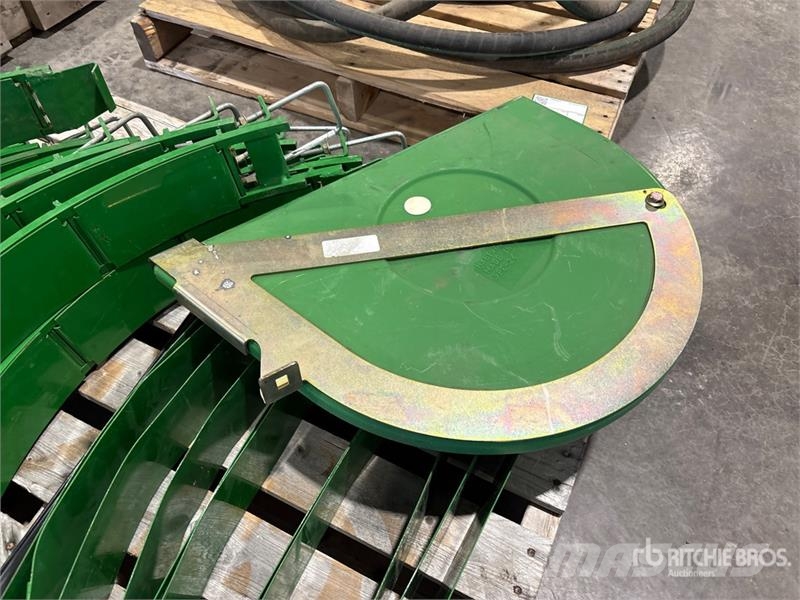 Quantity of John Deere STS/S Series Combine Parts Kiti naudoti statybos komponentai