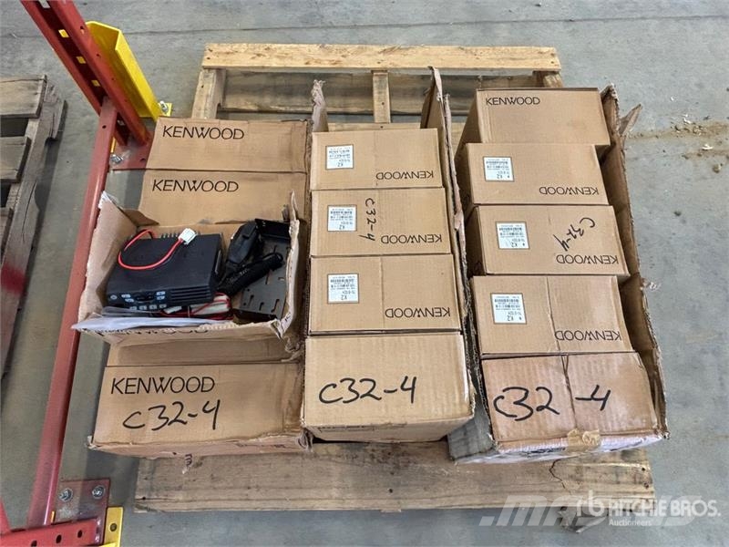 Quantity of Kenwood Truck Mount Radios مكونات أخرى