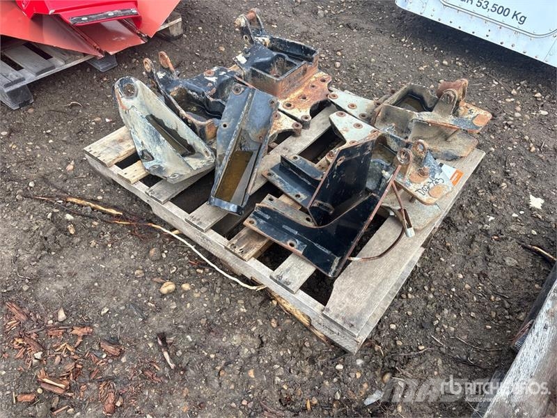 Quantity of Kenworth Engine Mount Brackets Ostale kargo komponente