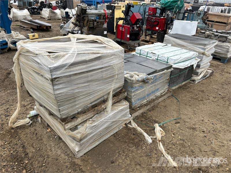  Quantity of Landscaping Bricks ماكينات زراعية - غير ذلك